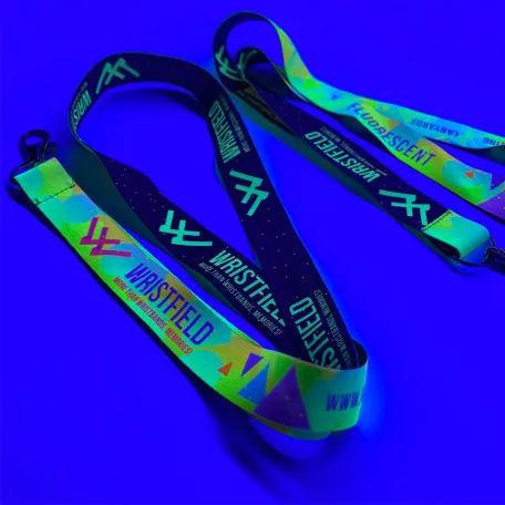 Szatén Nyakpánt feliratos 20x900mm - FLUO nyomtatással - Csepp Karabínerrel